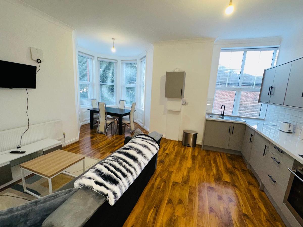 Newly Refurbished Two Bedrooms Flat St Leonards-on-Sea Exteriör bild
