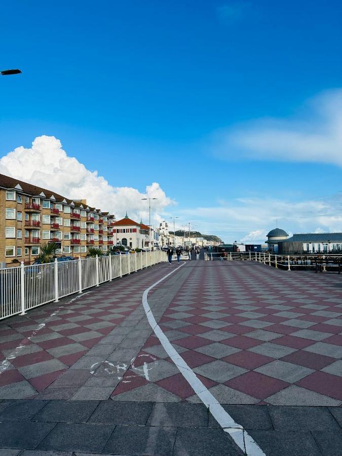 Newly Refurbished Two Bedrooms Flat St Leonards-on-Sea Exteriör bild